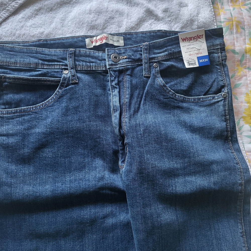 Wrangler Men's Slim Straight Jeans - Dark Blue